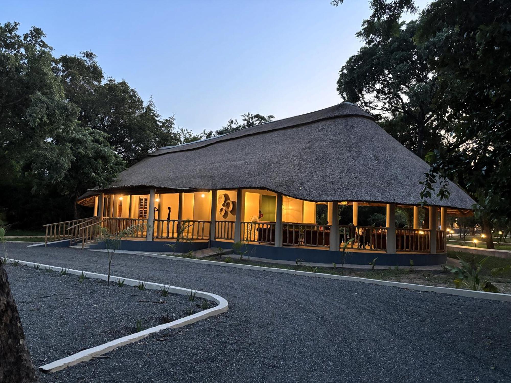 Africa Safari Nyerere Villa Kwangwazi Exterior photo